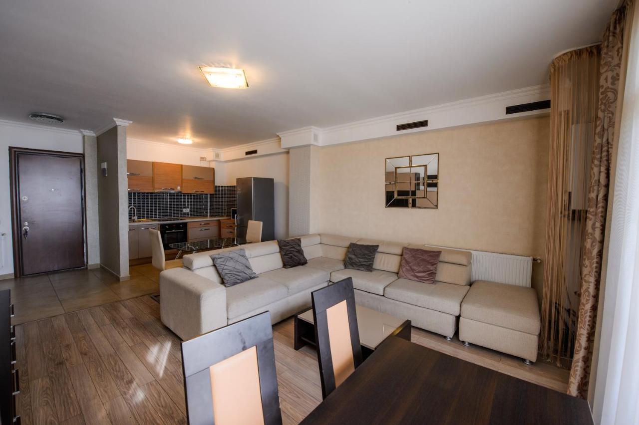 Lake Apartments Solid Мамая Екстериор снимка