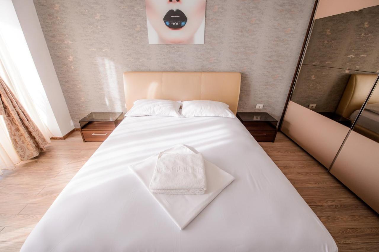 Lake Apartments Solid Мамая Екстериор снимка