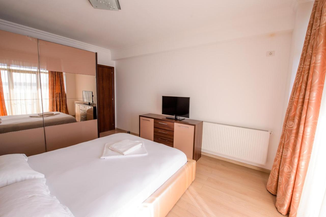 Lake Apartments Solid Мамая Екстериор снимка