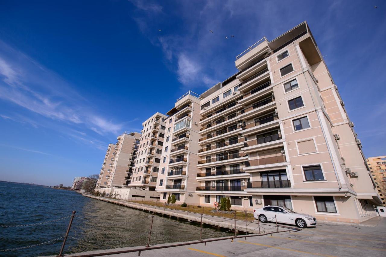 Lake Apartments Solid Мамая Екстериор снимка