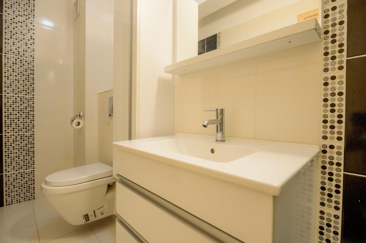 Lake Apartments Solid Мамая Екстериор снимка