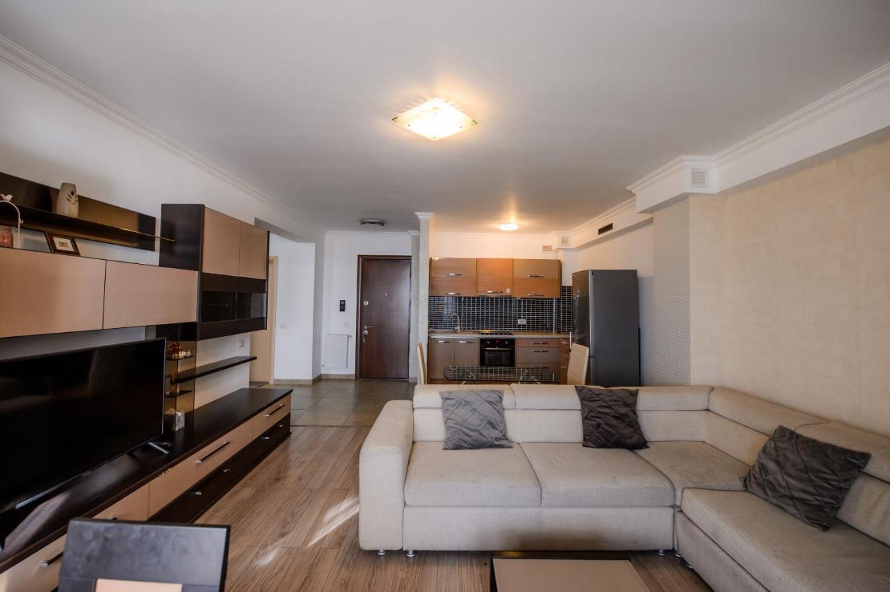 Lake Apartments Solid Мамая Екстериор снимка