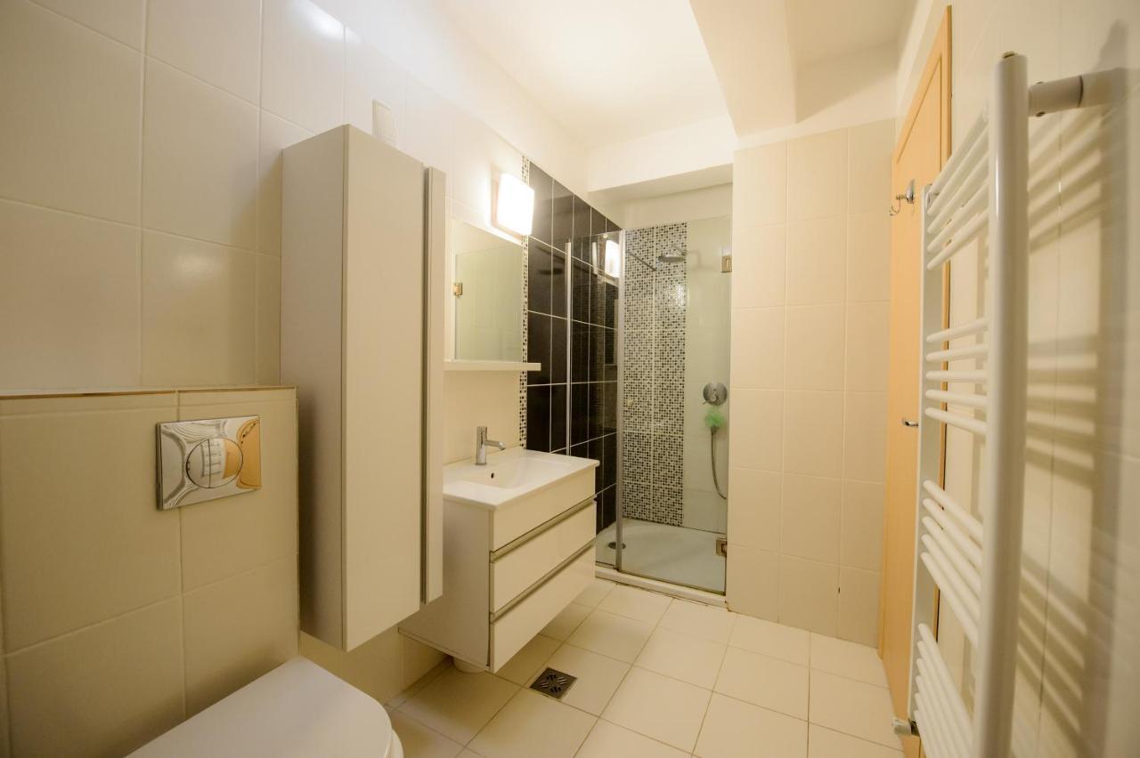 Lake Apartments Solid Мамая Екстериор снимка