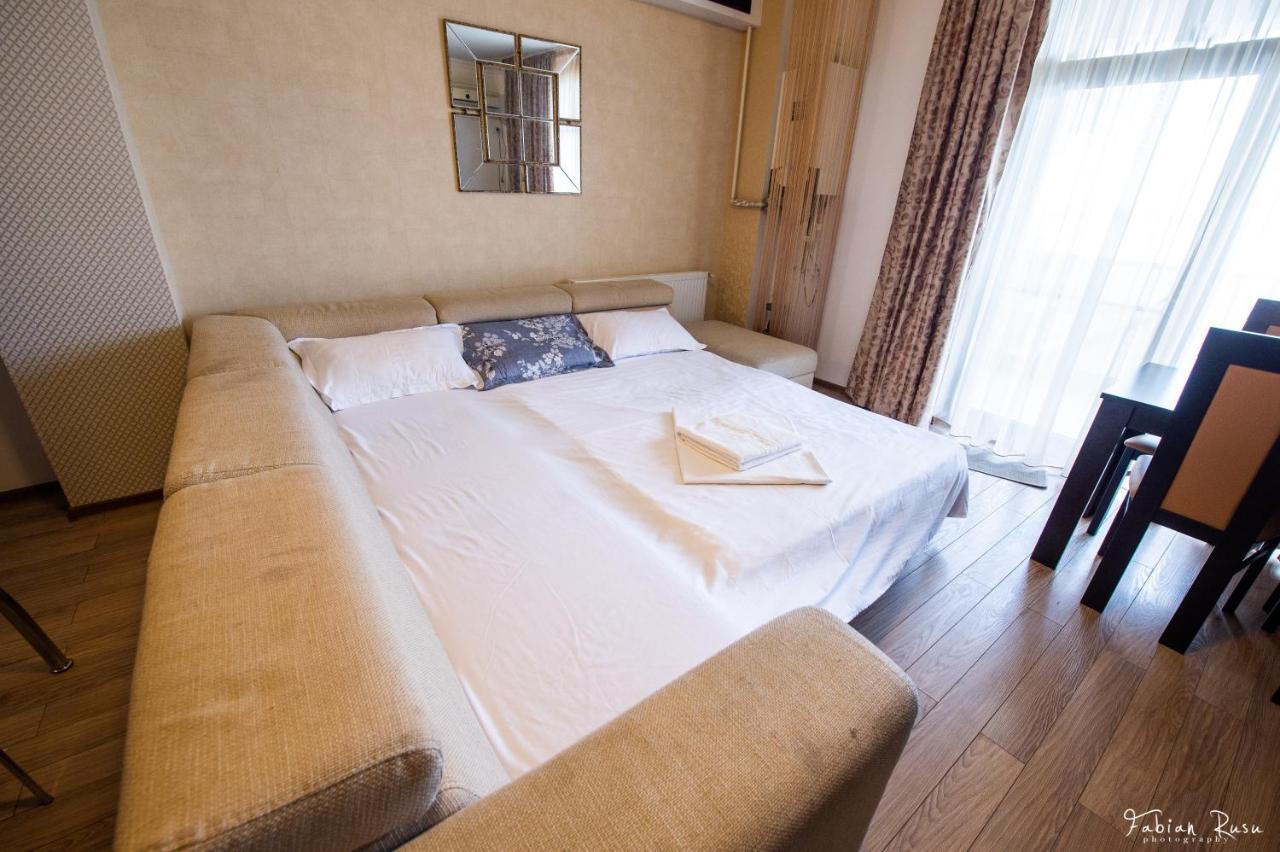 Lake Apartments Solid Мамая Екстериор снимка