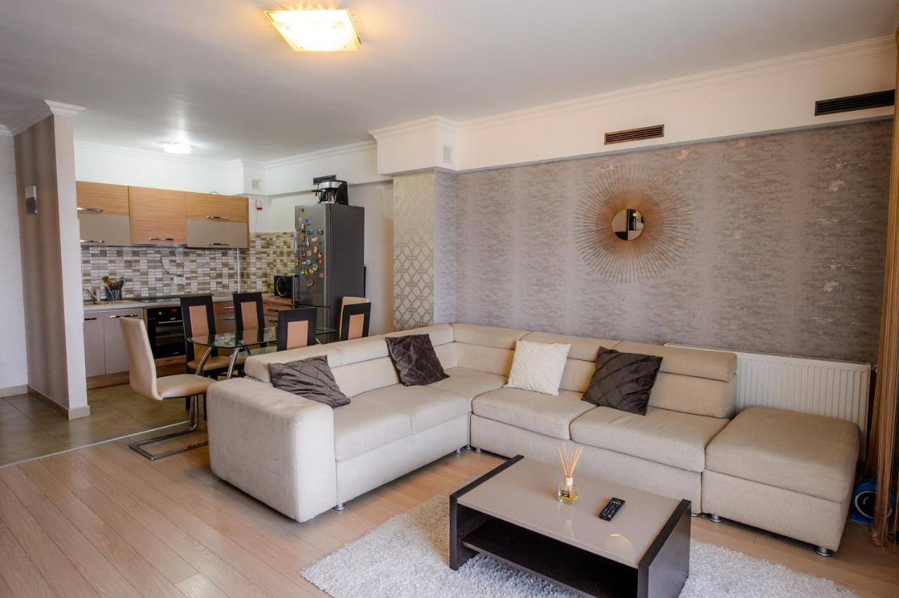 Lake Apartments Solid Мамая Екстериор снимка