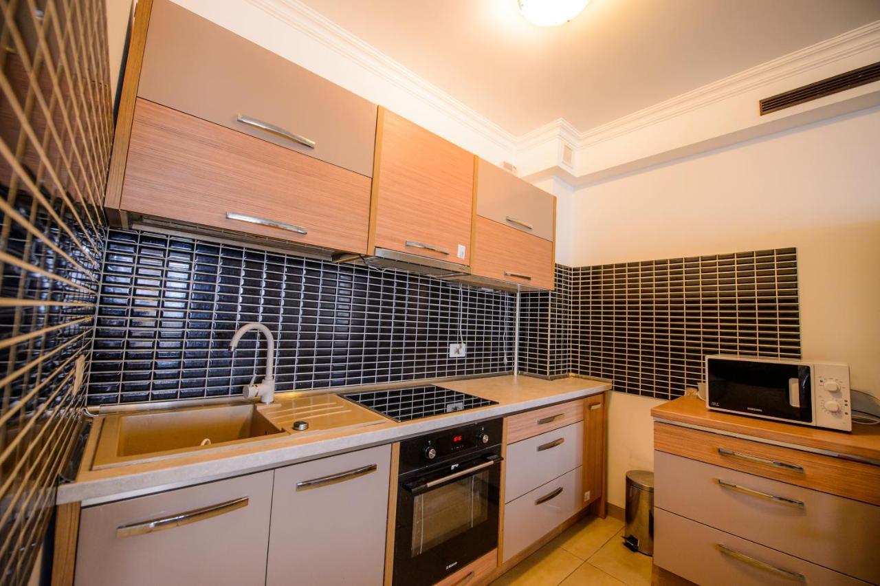 Lake Apartments Solid Мамая Екстериор снимка