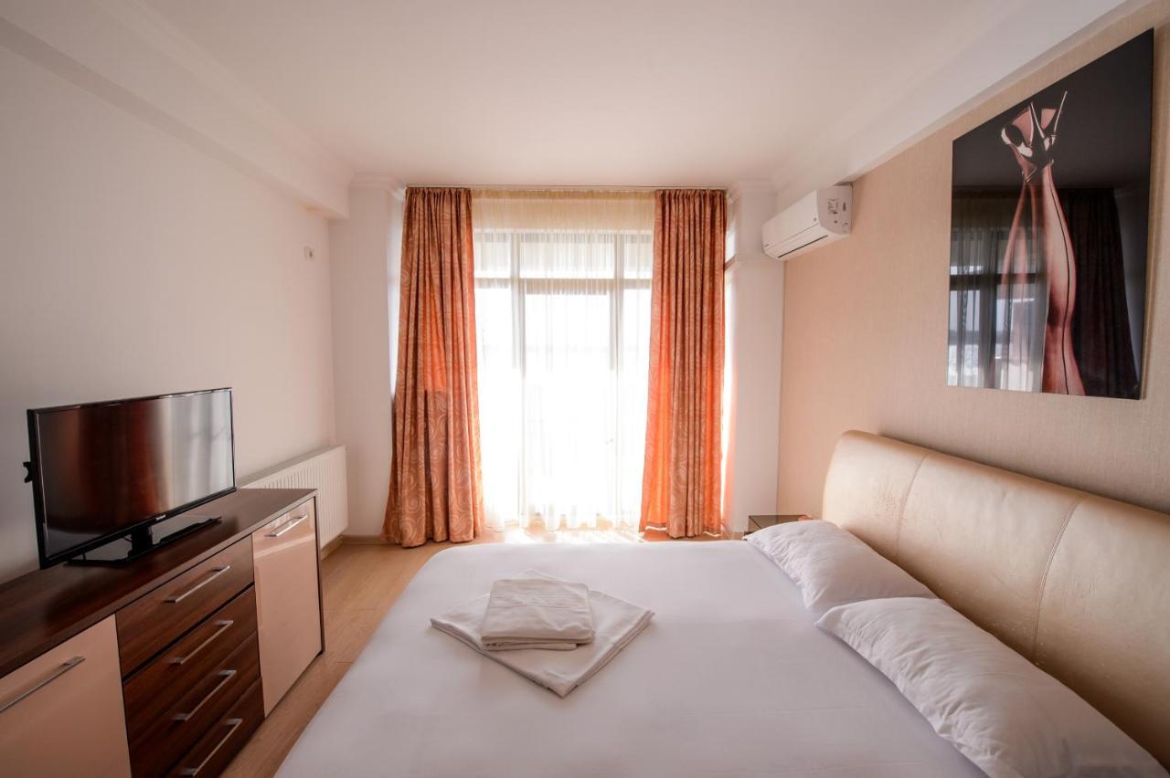 Lake Apartments Solid Мамая Екстериор снимка